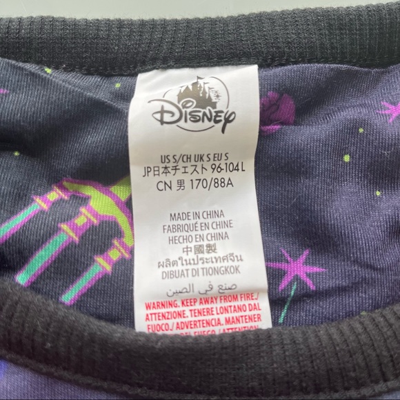 💜🎃  Disney Hocus Pocus. Sanderson Sisters/Binx long sleeve Reversible Sweater - Picture 12 of 15